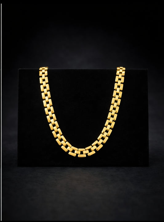 Ensemble collier et bracelet en finition dorée – style moderne et élégant